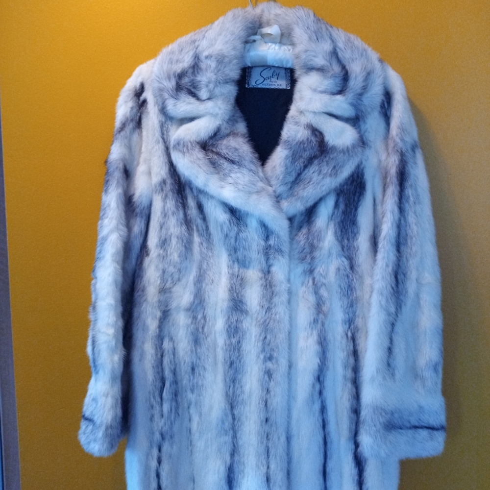 SCUBY MINK FUR COAT